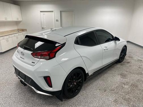 2020 Hyundai Veloster Base
