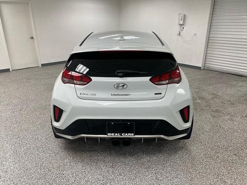 2020 Hyundai Veloster Base