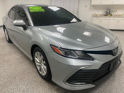 2022 Toyota Camry LE