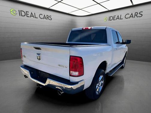 Bright White Clearcoat 2016 RAM 1500 Big Horn