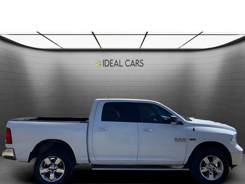 Bright White Clearcoat 2016 RAM 1500 Big Horn