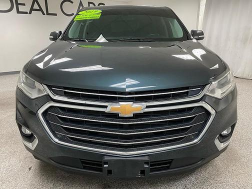 GRAY 2019 Chevrolet Traverse LT Cloth