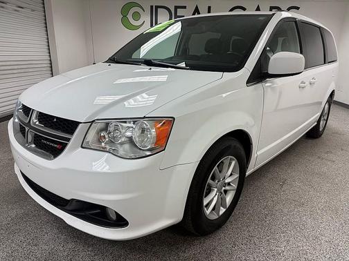 White Knuckle Clearcoat 2019 Dodge Grand Caravan SXT