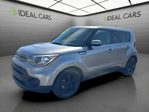 Titanium Gray 2018 Kia Soul Base