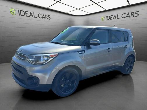 Titanium Gray 2018 Kia Soul Base