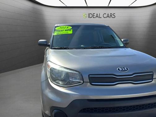 Titanium Gray 2018 Kia Soul Base
