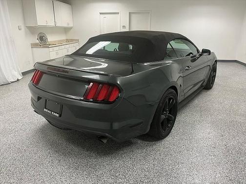 2015 Ford Mustang V6