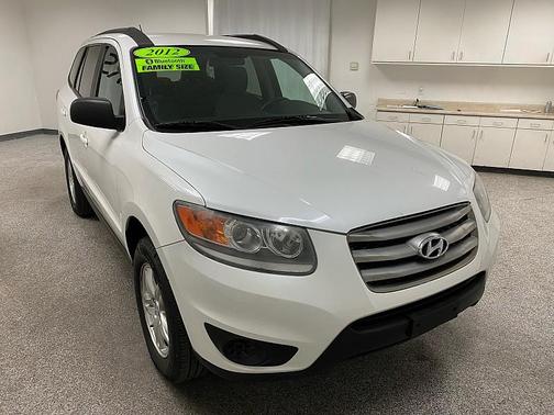 2012 Hyundai SANTA FE GLS