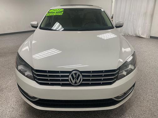 2014 Volkswagen Passat 1.8T Auto SEL Premium