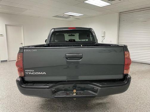 2013 Toyota Tacoma Base
