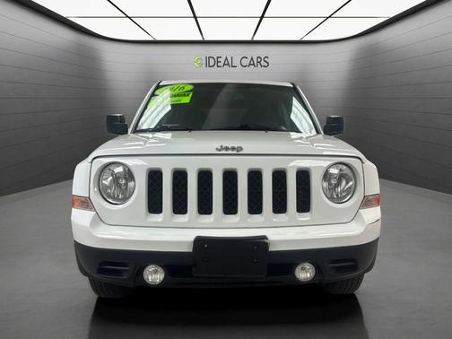 Bright White Clearcoat 2016 Jeep Patriot Sport