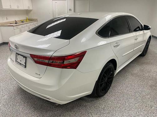 2018 Toyota Avalon XLE Plus