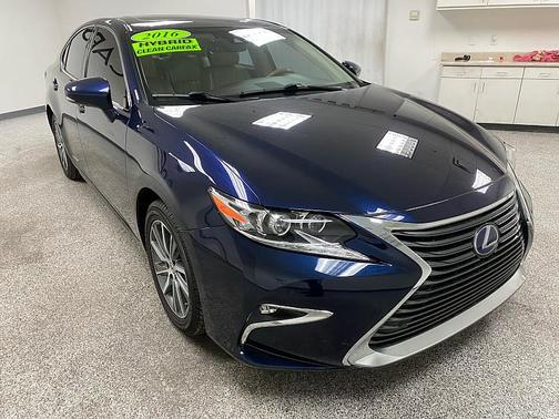 2016 Lexus ES 300h Base