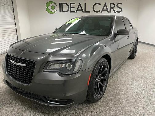 2019 Chrysler 300 S