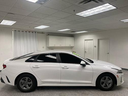 2022 Kia K5 LXS