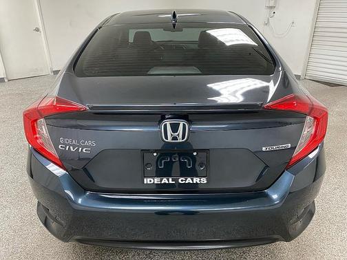 2017 Honda Civic Touring