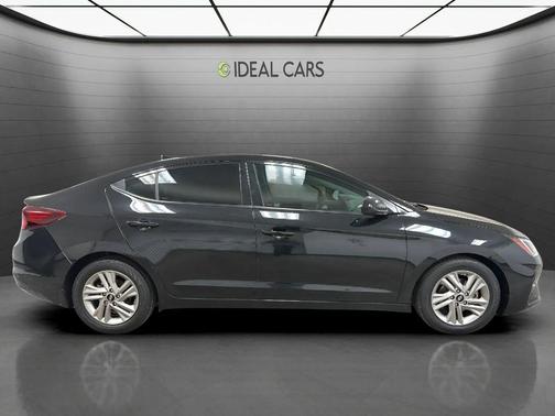 Phantom Black 2020 Hyundai ELANTRA SEL