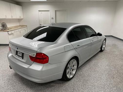 2006 BMW 330 330i