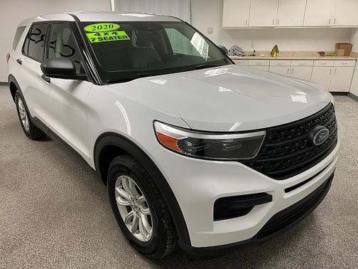 2020 Ford Explorer Base