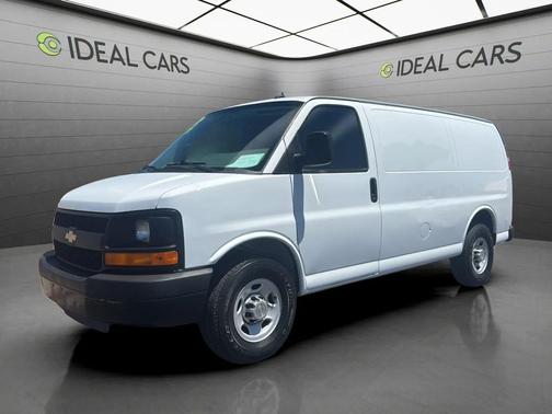 Summit White 2014 Chevrolet Express 2500 Work Van
