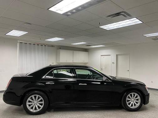 2012 Chrysler 300 Limited