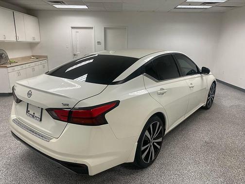 2020 Nissan Altima SR FWD