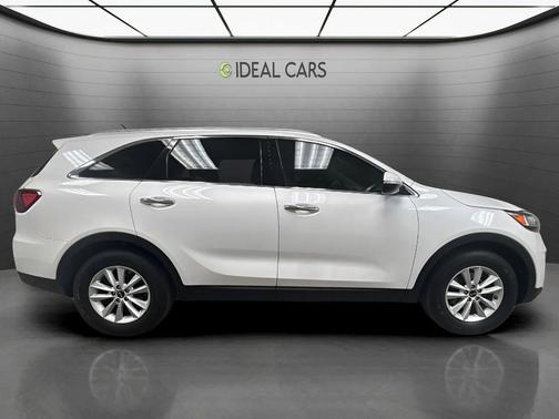 Snow White Pearl 2020 Kia Sorento LX
