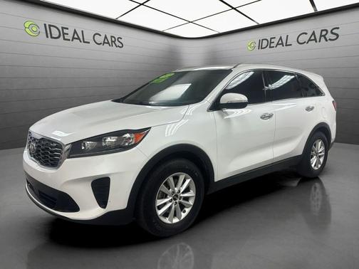 Snow White Pearl 2020 Kia Sorento LX