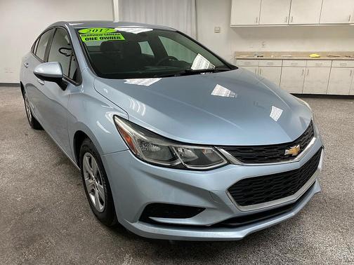 2017 Chevrolet Cruze LS