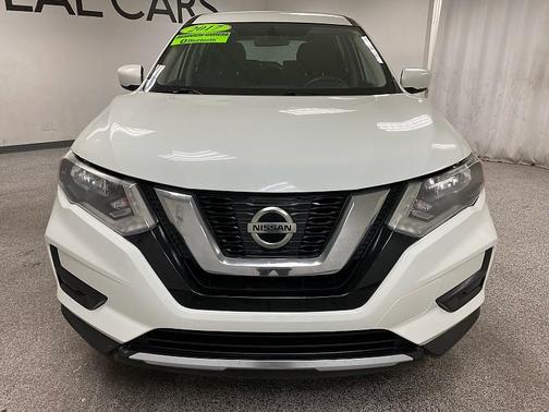 Glacier White 2017 Nissan Rogue S