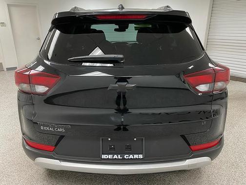 Mosaic Black Metallic 2023 Chevrolet Trailblazer LT