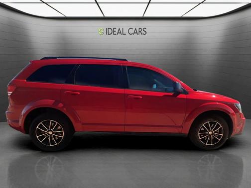 Redline 2 Coat Pearl 2017 Dodge Journey SE