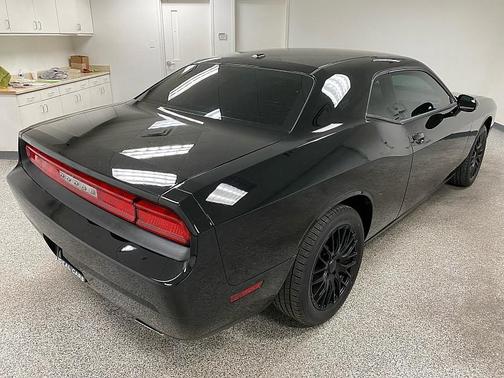 2011 Dodge Challenger Base