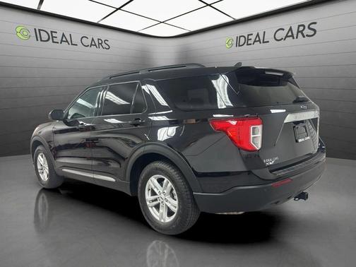 Agate Black 2022 Ford Explorer XLT