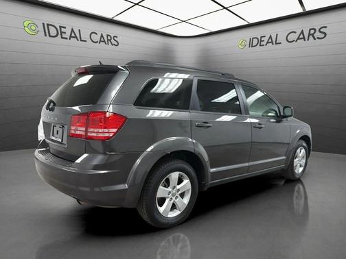 Granite Crystal Metallic Clearcoat 2016 Dodge Journey SE