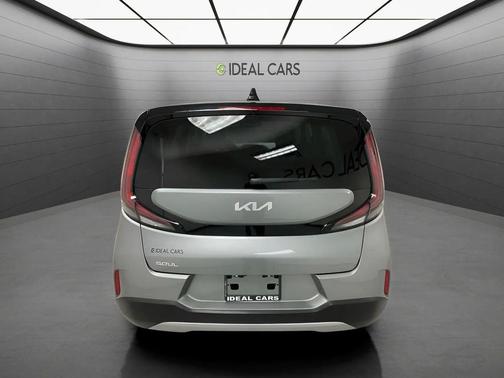 Steel Gray 2024 Kia Soul LX