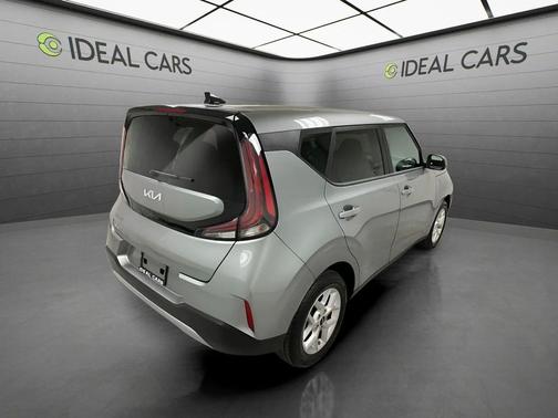 Steel Gray 2024 Kia Soul LX