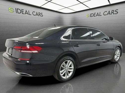 Deep Black Pearl 2020 Volkswagen Passat 2.0T SE