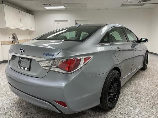 2015 Hyundai SONATA Hybrid Base