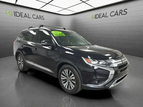 Labrador Black Metallic 2019 Mitsubishi Outlander SEL