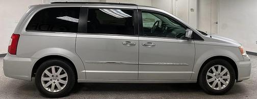 2012 Chrysler Town & Country Touring-L