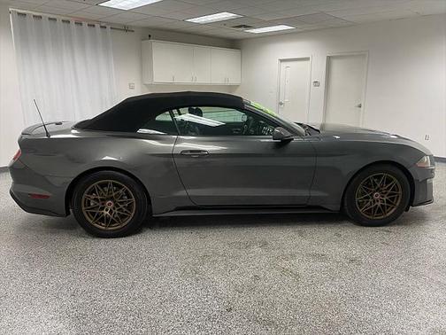 2020 Ford Mustang EcoBoost Premium