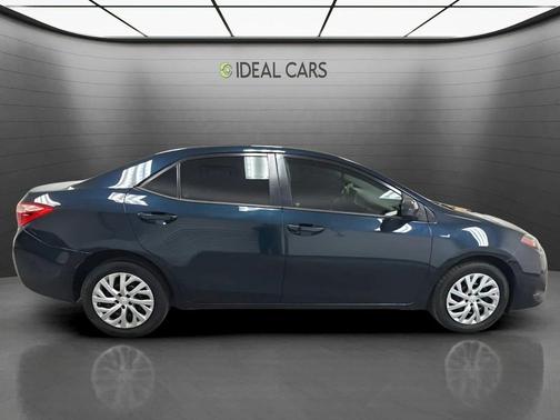 Blue Crush Metallic 2017 Toyota Corolla LE