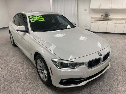 2018 BMW 330e iPerformance