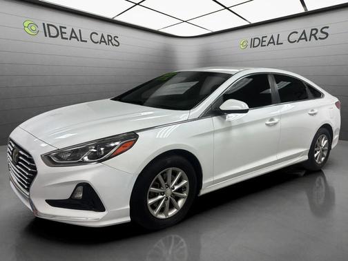 Quartz White Pearl 2019 Hyundai SONATA SE