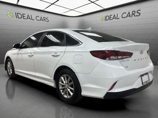Quartz White Pearl 2019 Hyundai SONATA SE