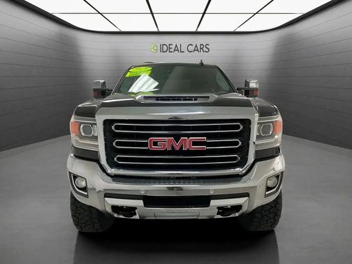 Black 2019 GMC Sierra 2500 SLT