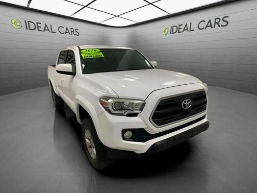 Super White 2016 Toyota Tacoma SR5
