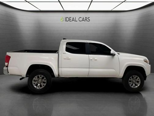 Super White 2016 Toyota Tacoma SR5