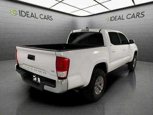 Super White 2016 Toyota Tacoma SR5